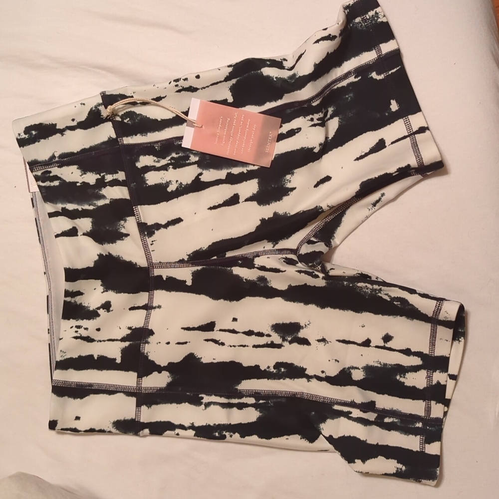 Jessica Simpson Bermuda shorts